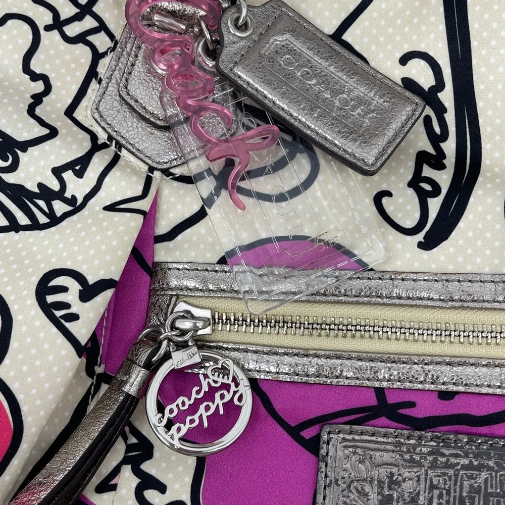 Coach POPPY  Pink OFF WHITE Shoulder Bag Detail HANDLES ARE A LITTLE STAINED